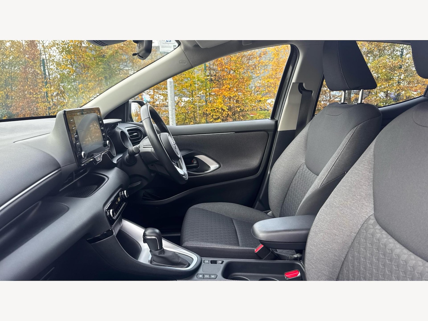 Used Toyota Yaris 2023 for sale - 76422773: Photo 12