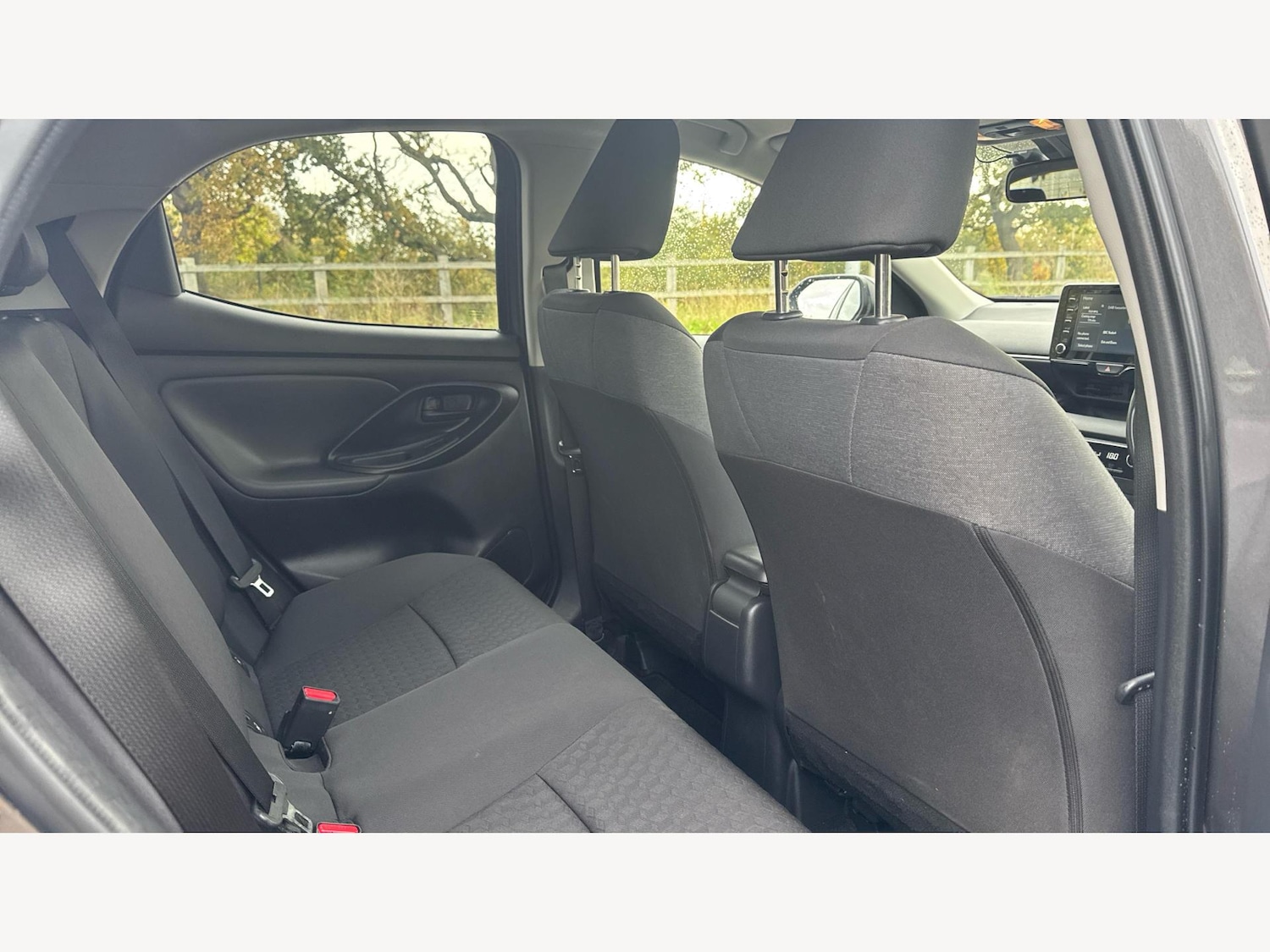 Used Toyota Yaris 2023 for sale - 76422773: Photo 14