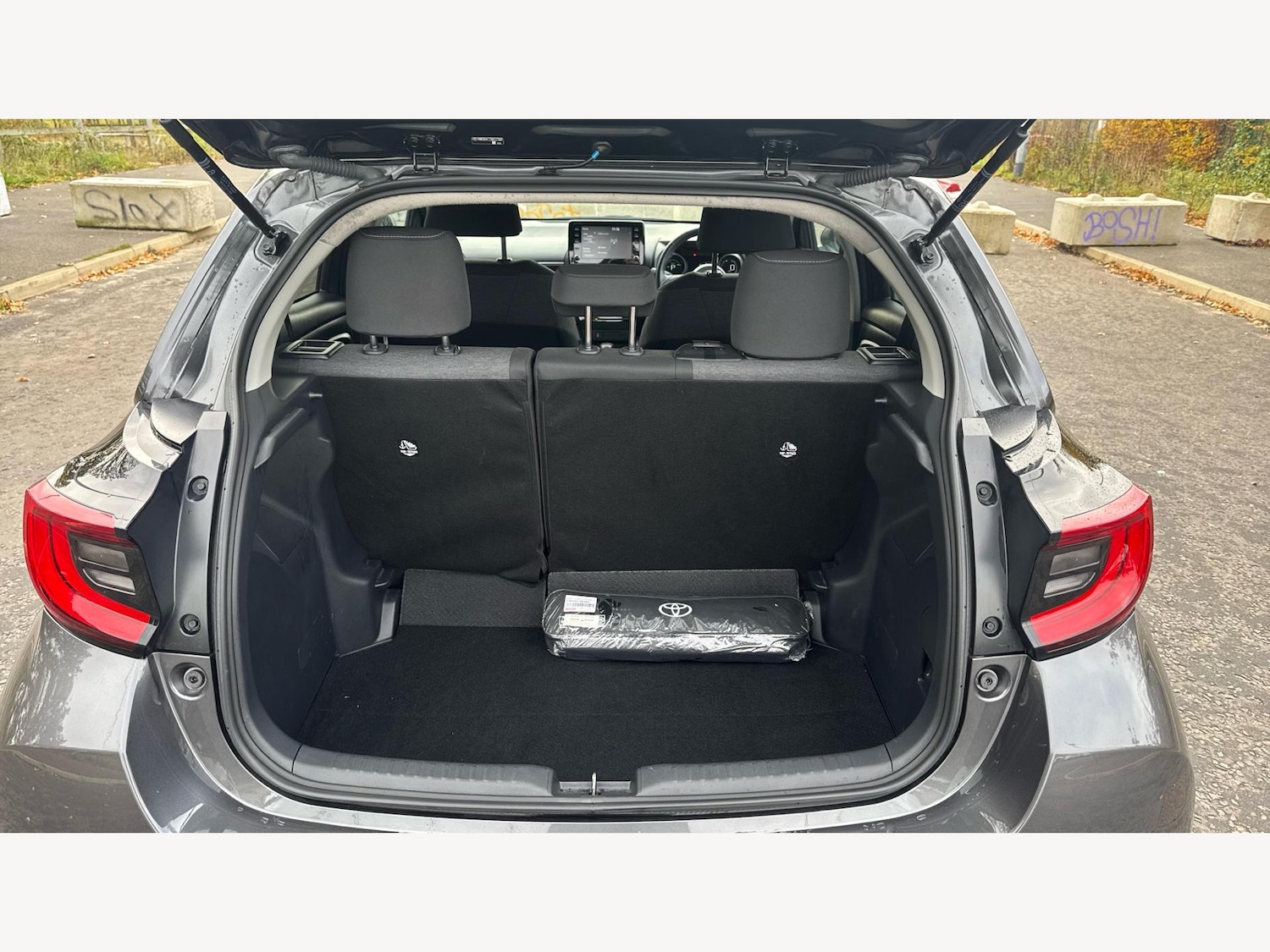 Used Toyota Yaris 2023 for sale - 76422773: Photo 16