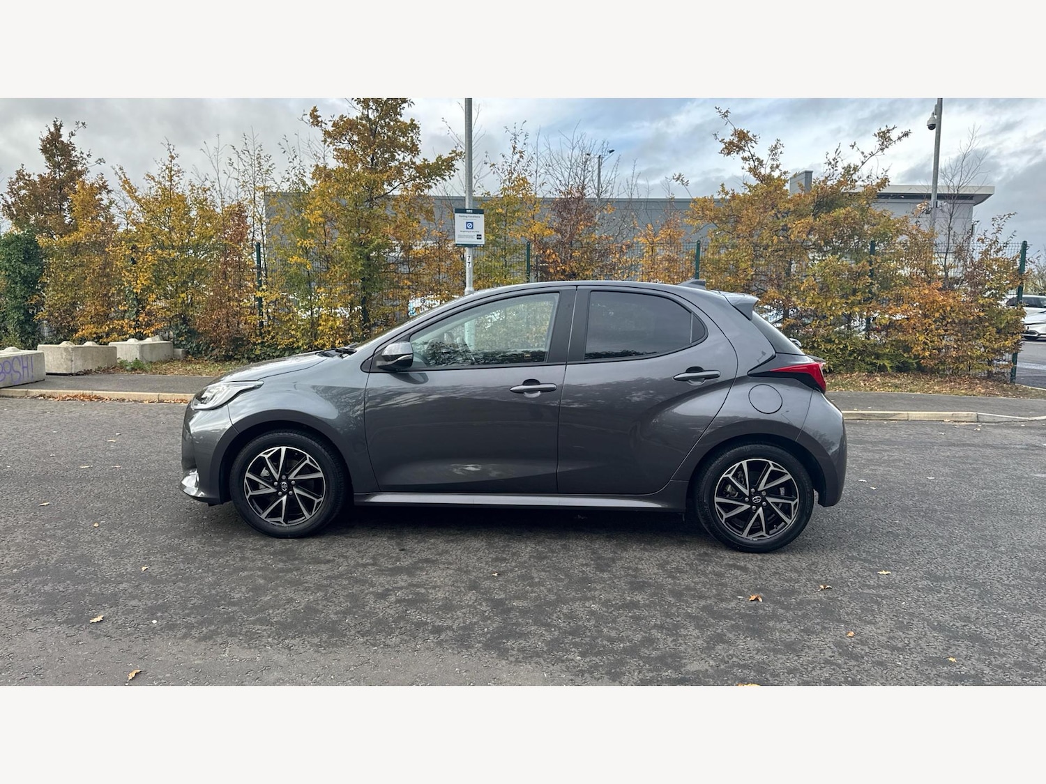 Used Toyota Yaris 2023 for sale - 76422773: Photo 19