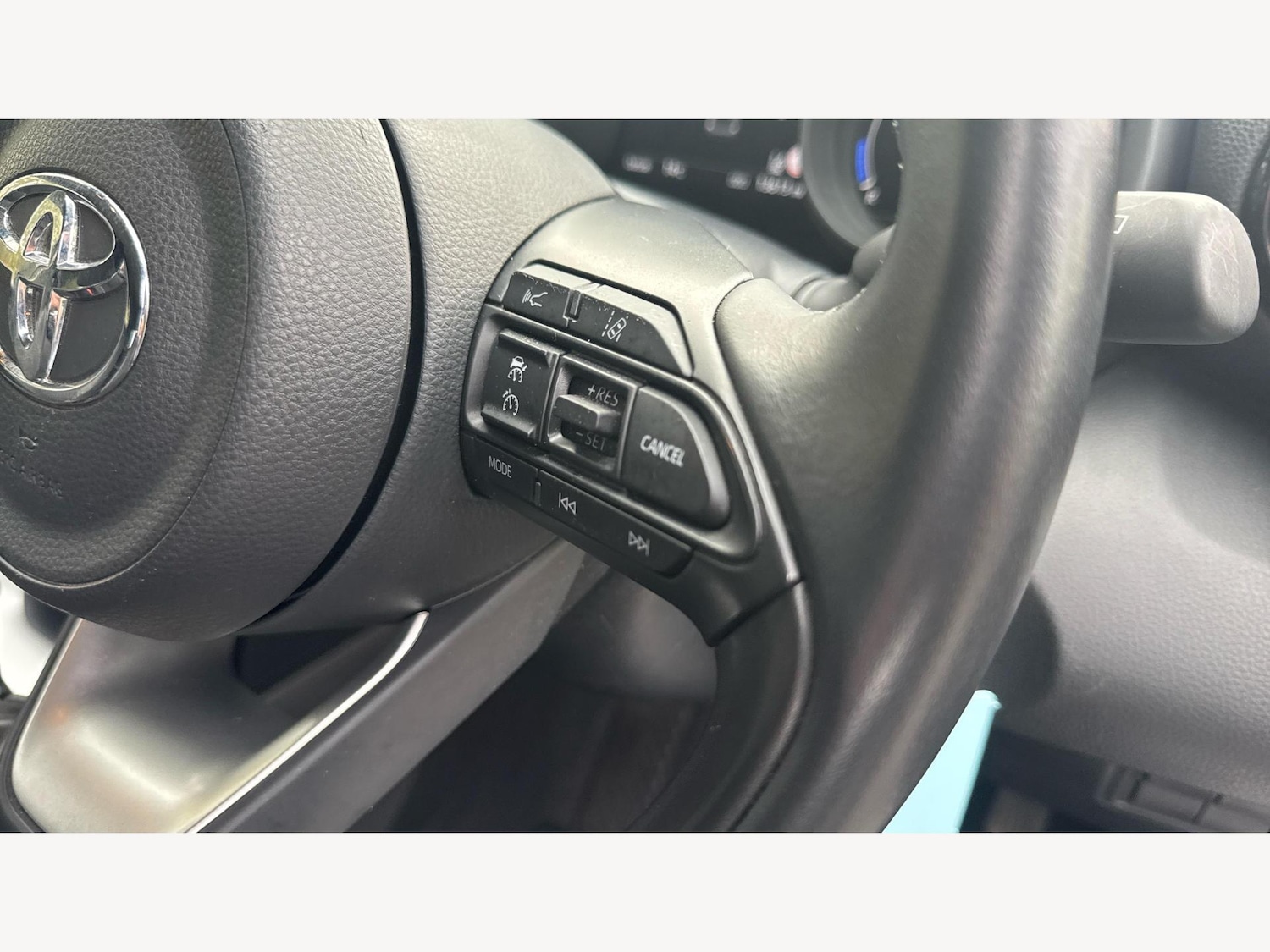 Used Toyota Yaris 2023 for sale - 76422773: Photo 24