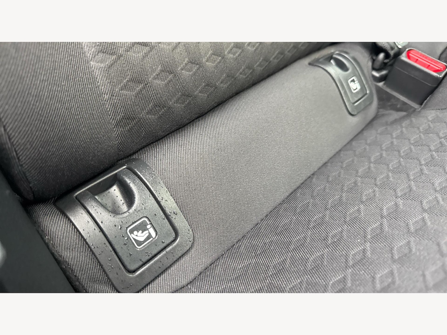 Used Toyota Yaris 2023 for sale - 76422773: Photo 32