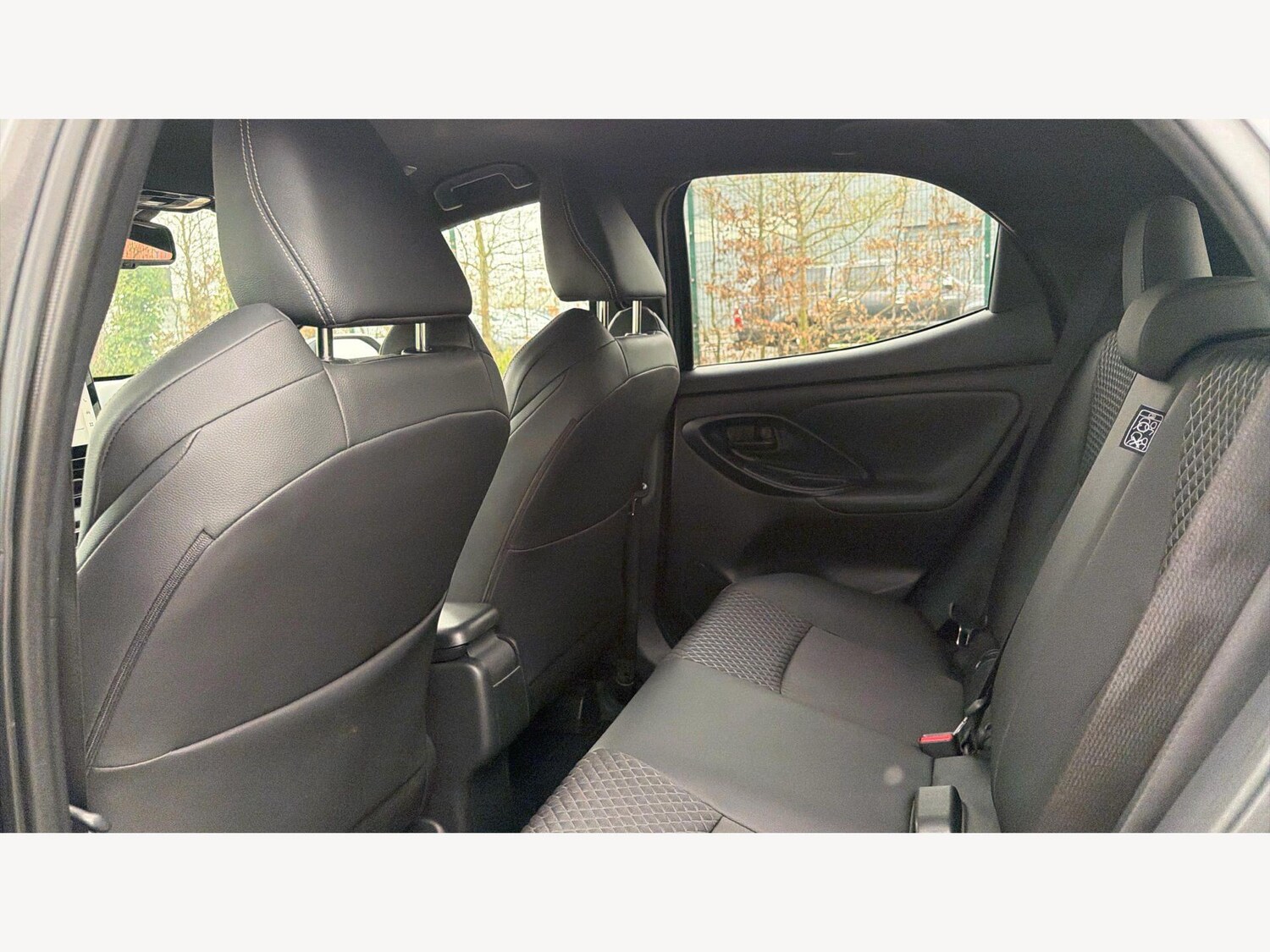 Used Toyota Yaris for sale - 77769554: Photo 15