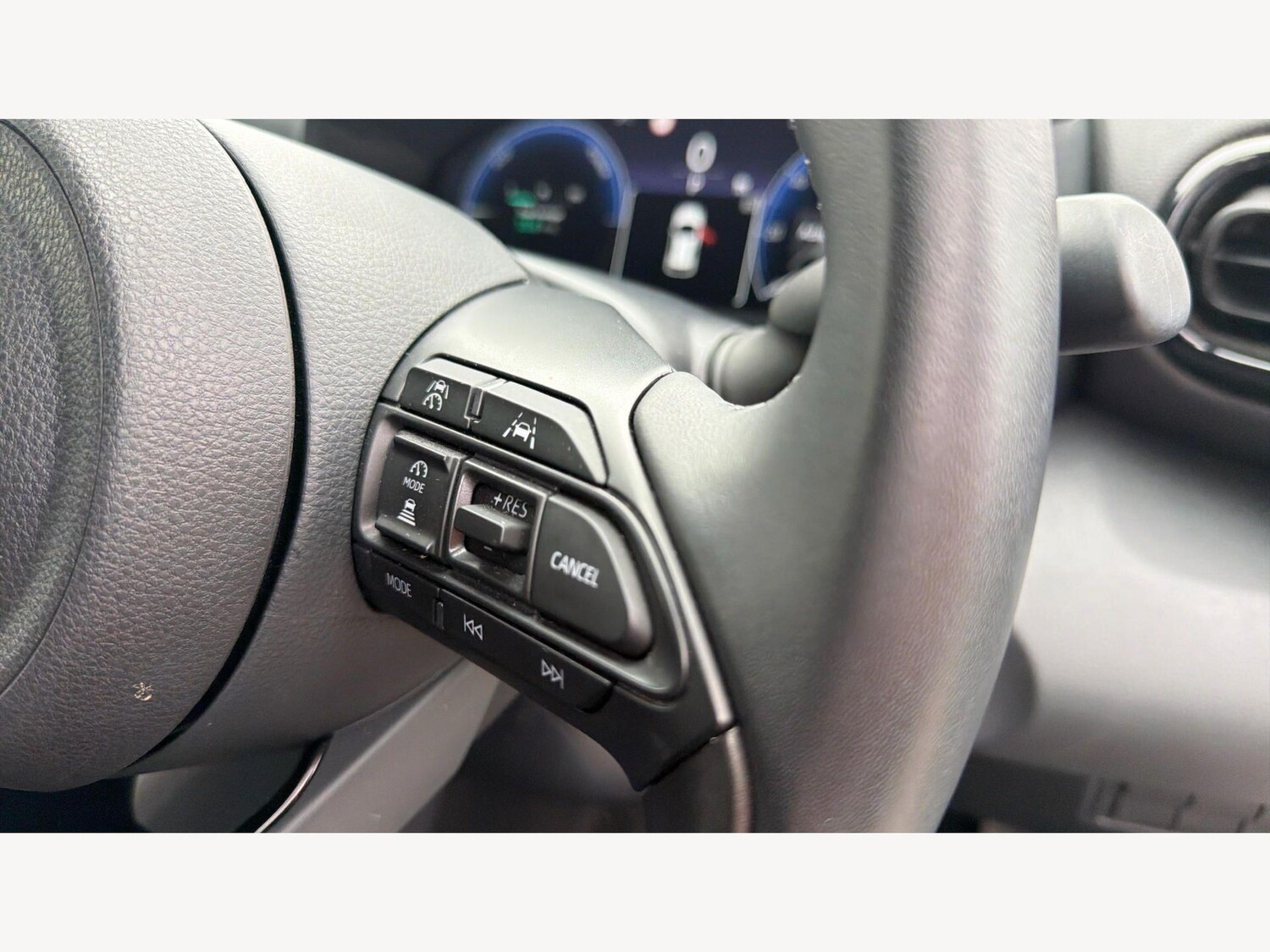 Used Toyota Yaris for sale - 77769554: Photo 24