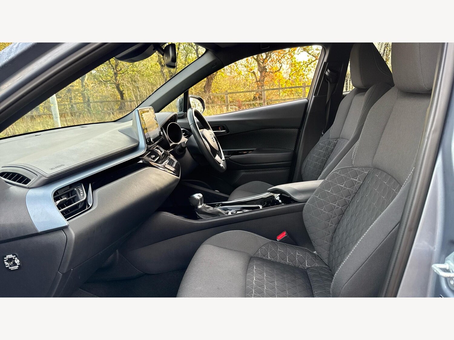 Used Toyota C-HR for sale - 77215322: Photo 12