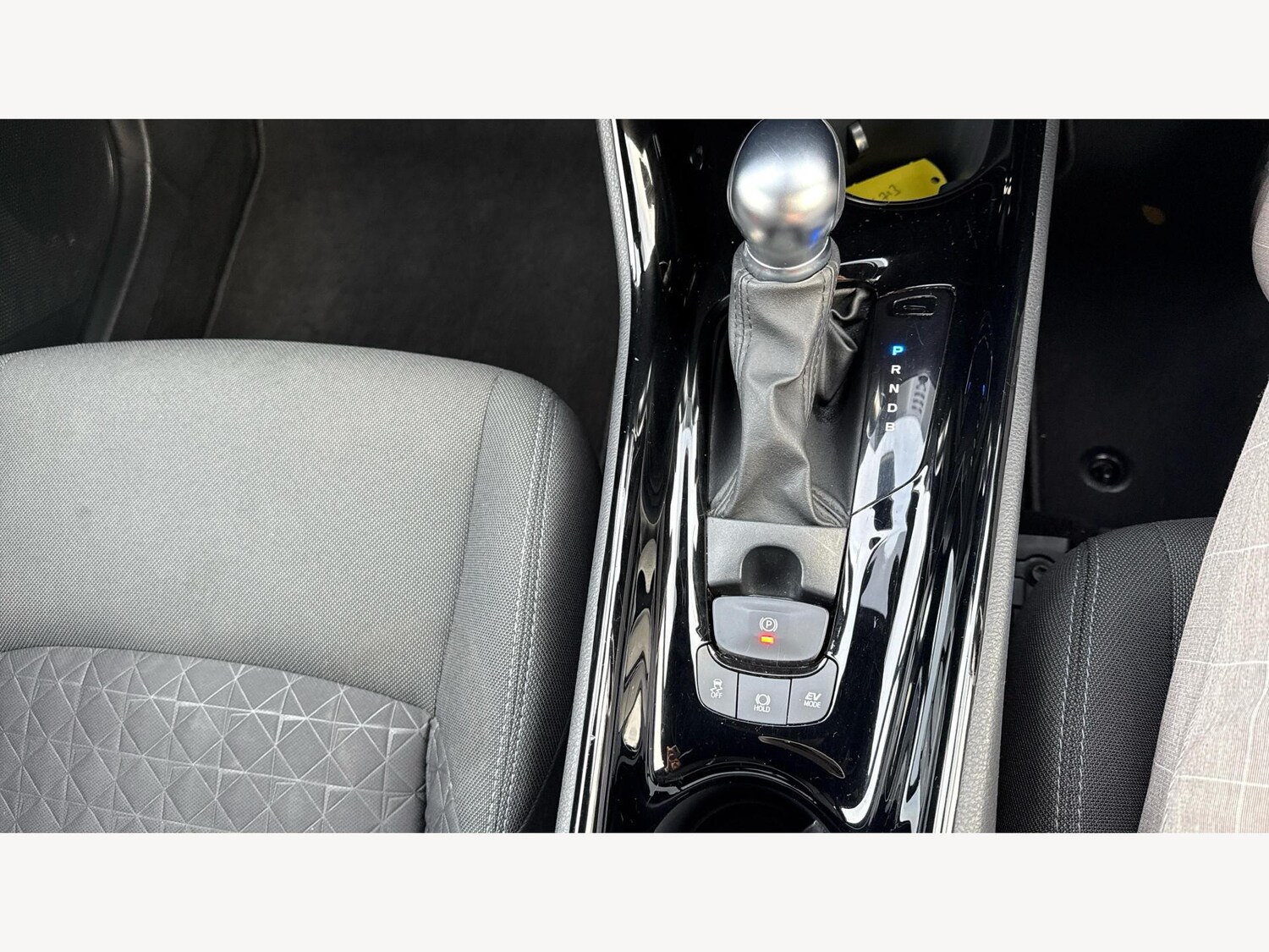 Used Toyota C-HR for sale - 77215322: Photo 28