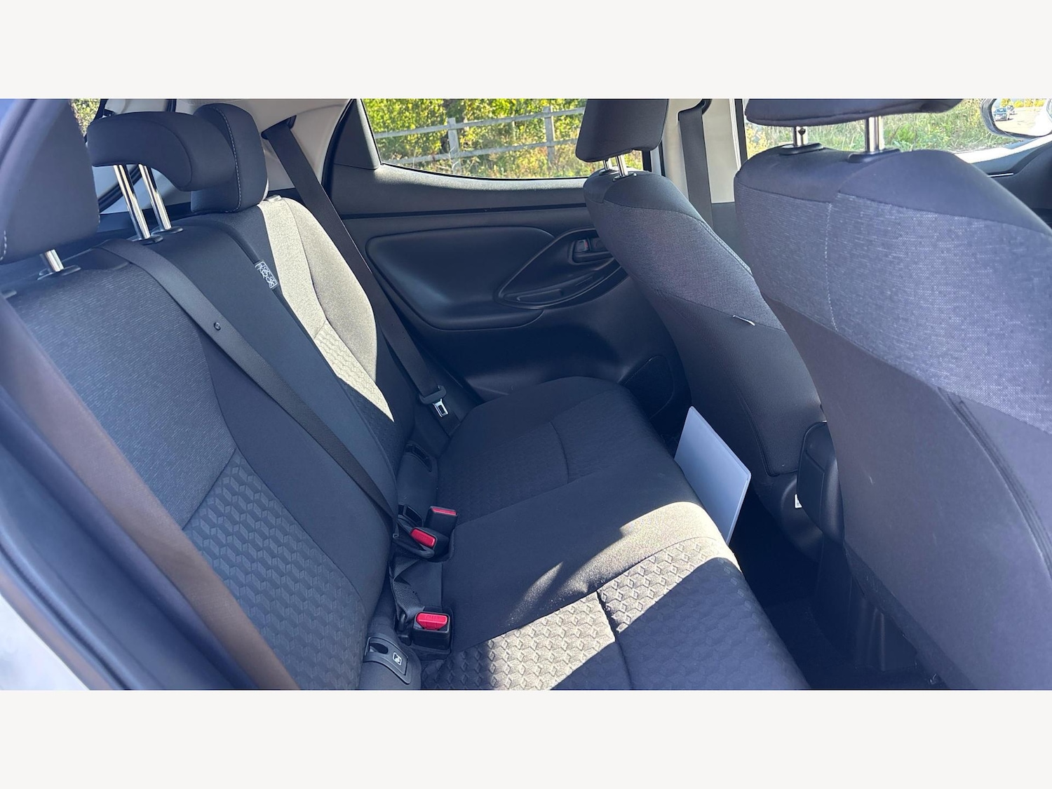 Used Toyota Yaris for sale - 77625491: Photo 14