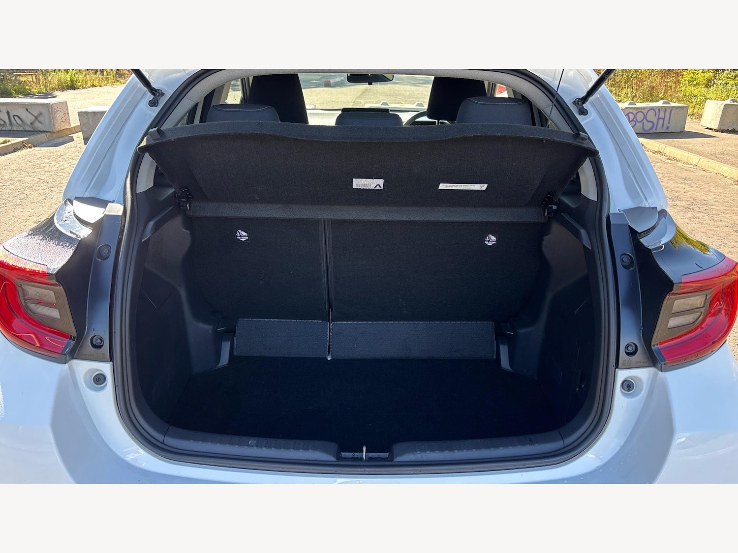 Used Toyota Yaris for sale - 77625491: Photo 16