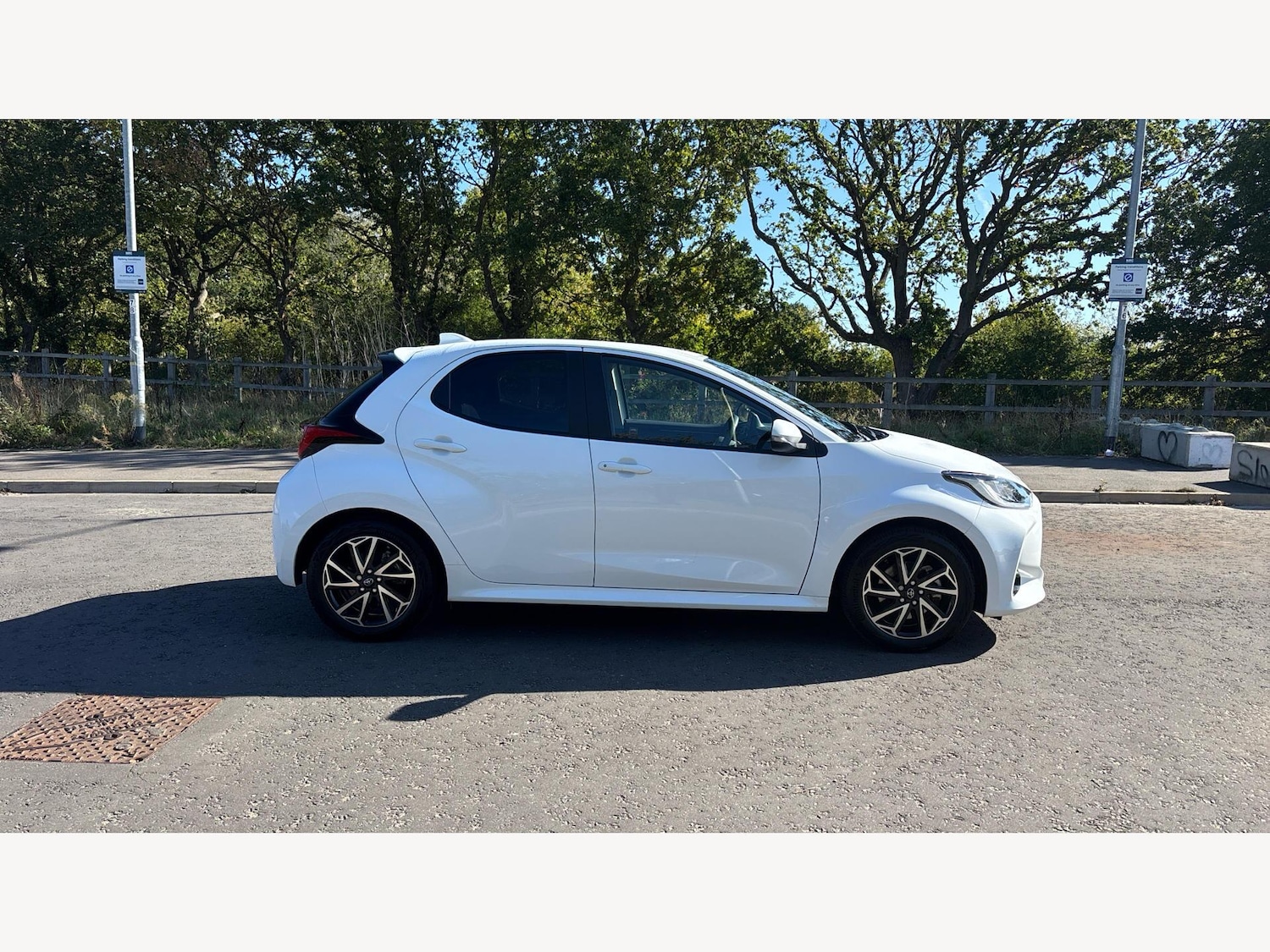 Used Toyota Yaris for sale - 77625491: Photo 18