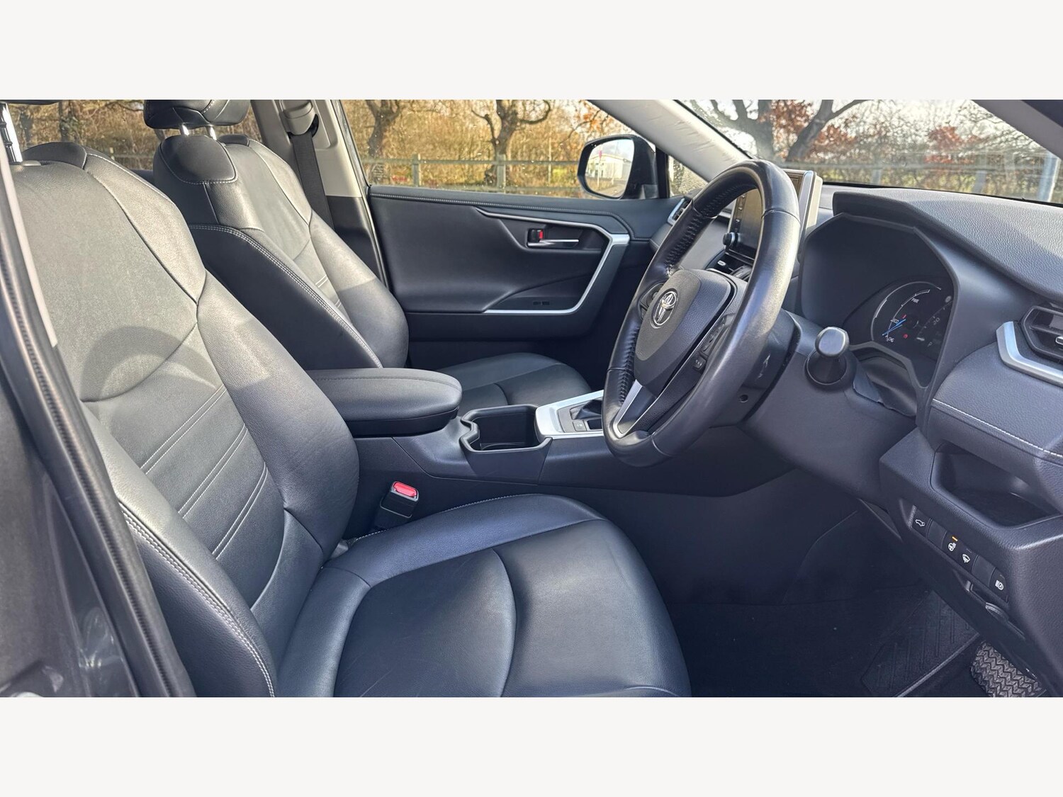 Used Toyota RAV4 2022 for sale - 77049741: Photo 13