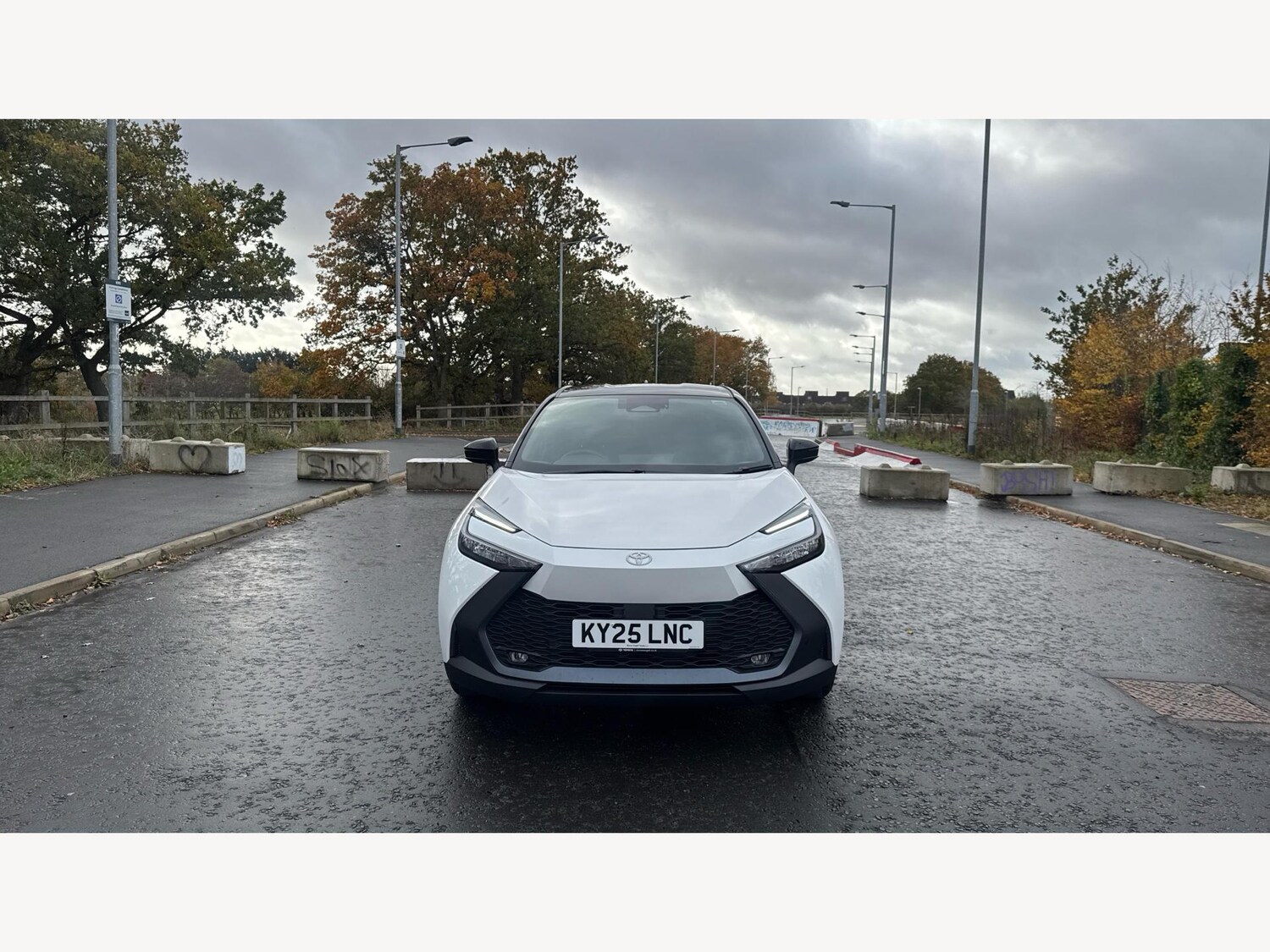 Used Toyota C-HR 2025 for sale - 77574610: Photo 17