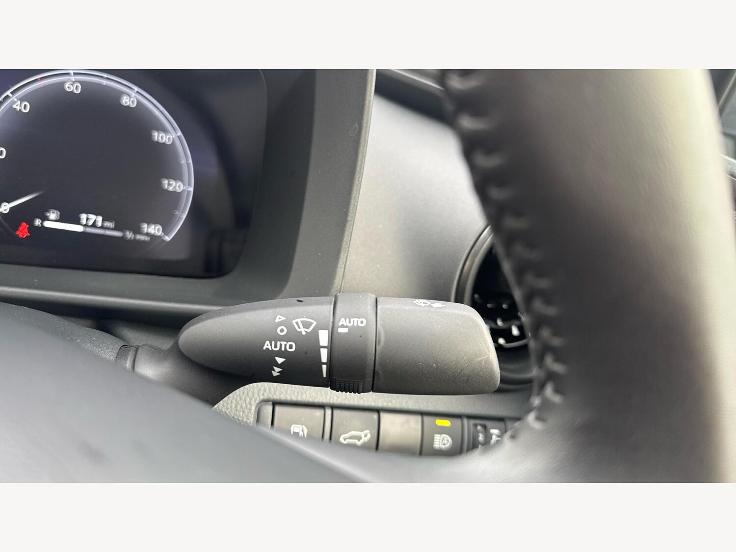 Used Toyota C-HR 2025 for sale - 77574610: Photo 26