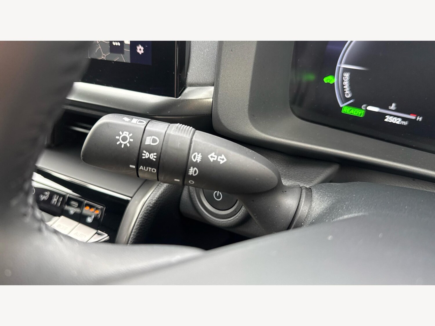 Used Toyota C-HR 2025 for sale - 77574610: Photo 27