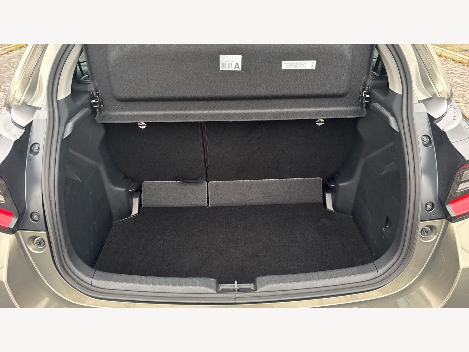 Used Toyota Yaris for sale - 77883568: Photo 16