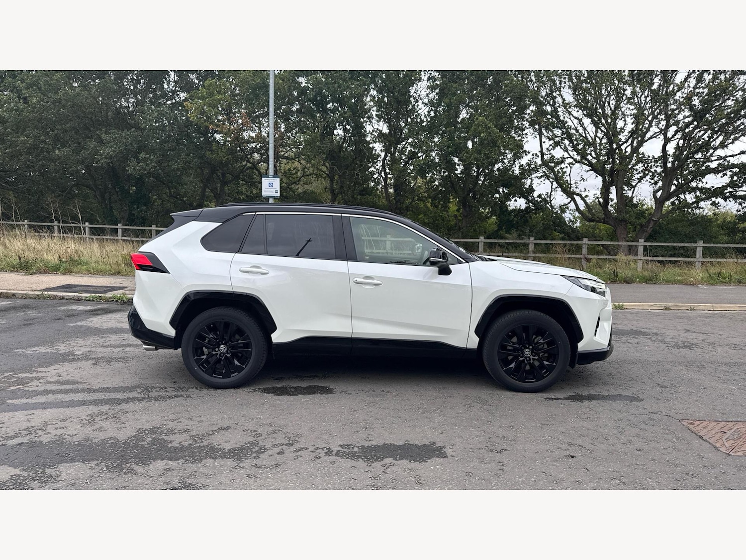 Used Toyota RAV4 2022 for sale - 76512691: Photo 18