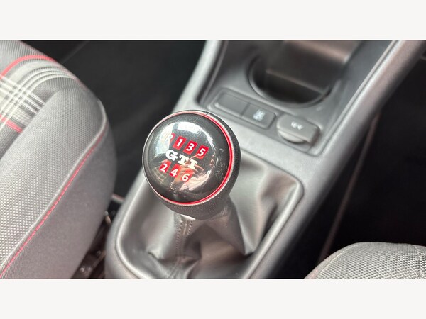 Used Volkswagen up! 2022 for sale - 76189869: Photo 31