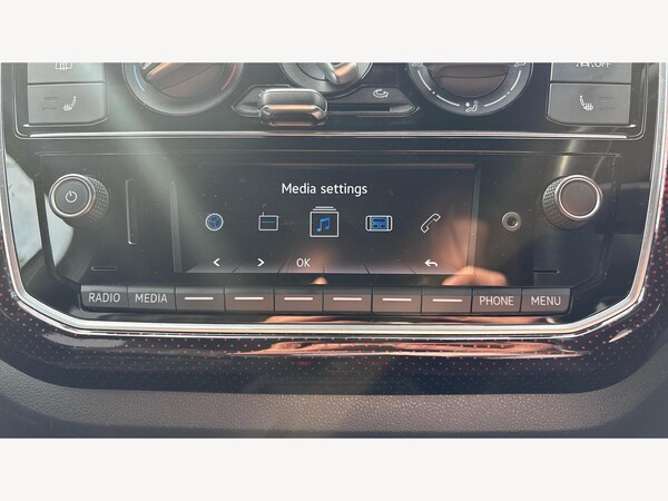 Used Volkswagen up! 2022 for sale - 76189869: Photo 37