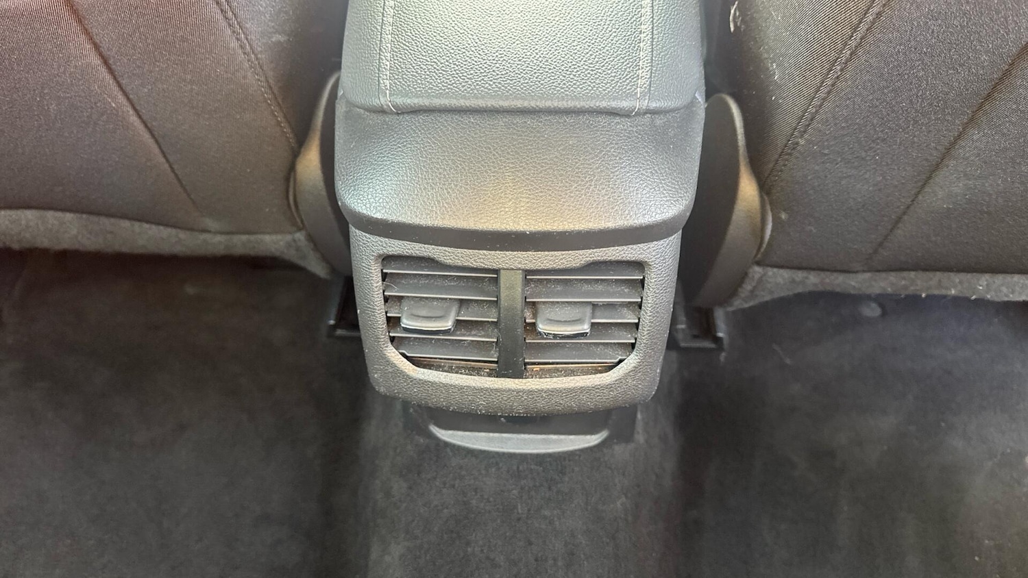 Used Ford Mondeo 2018 for sale - 77144080: Photo 33