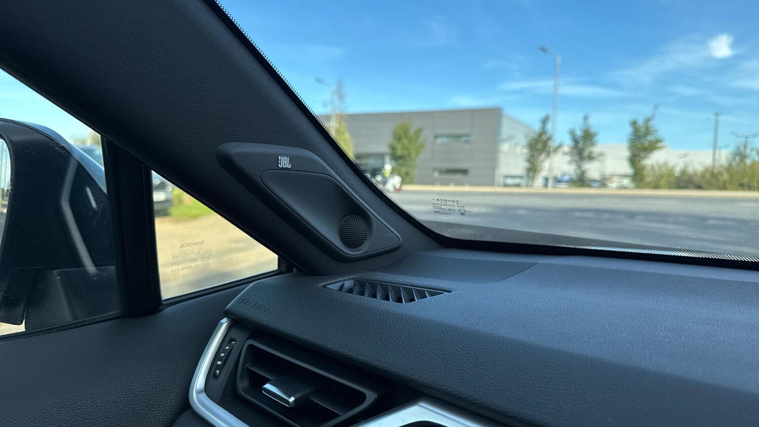 Used Toyota RAV4 2020 for sale - 77646428: Photo 37