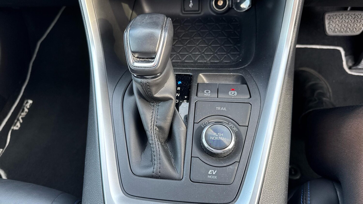 Used Toyota RAV4 2020 for sale - 77646428: Photo 38