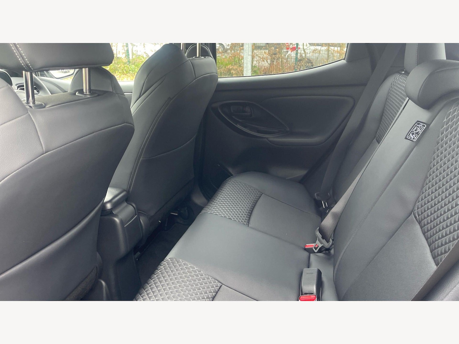 Used Toyota Yaris 2025 for sale - 77940336: Photo 15