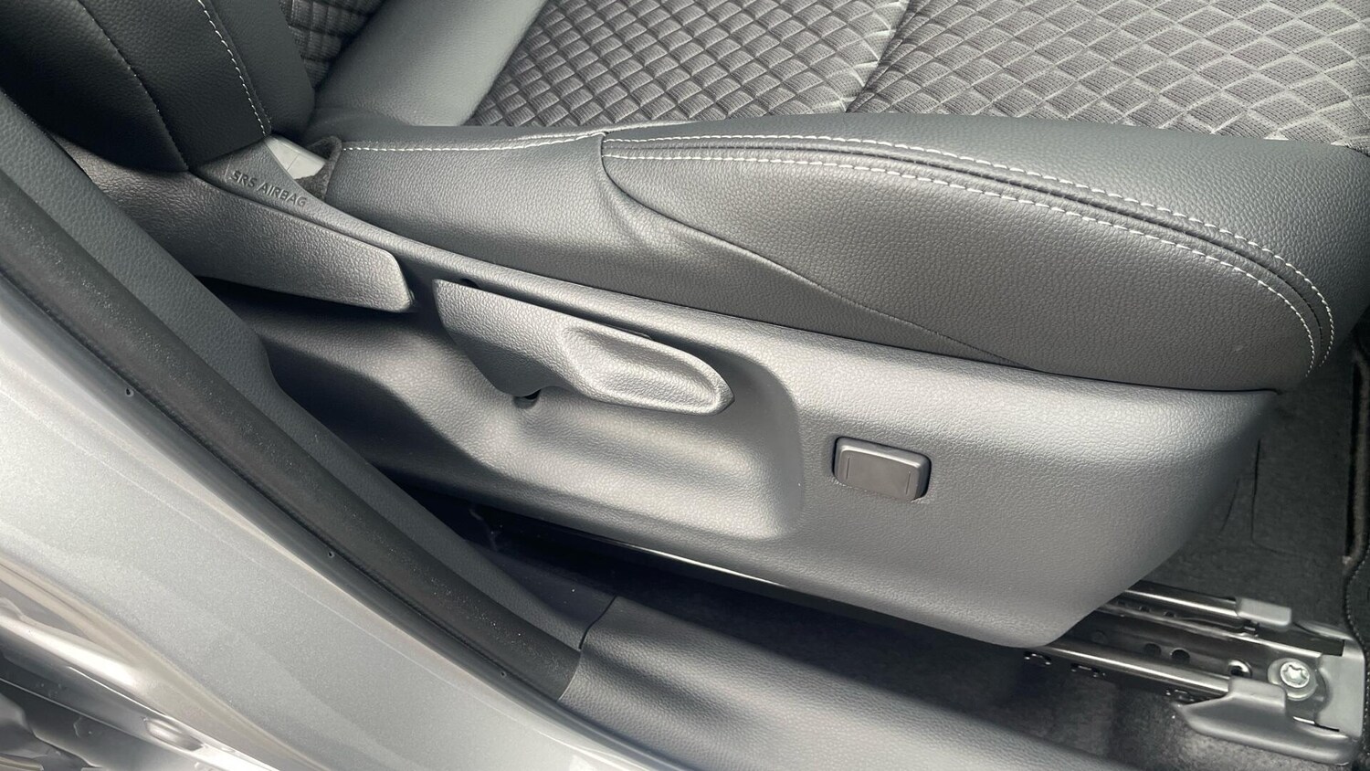 Used Toyota Yaris 2025 for sale - 77940336: Photo 33