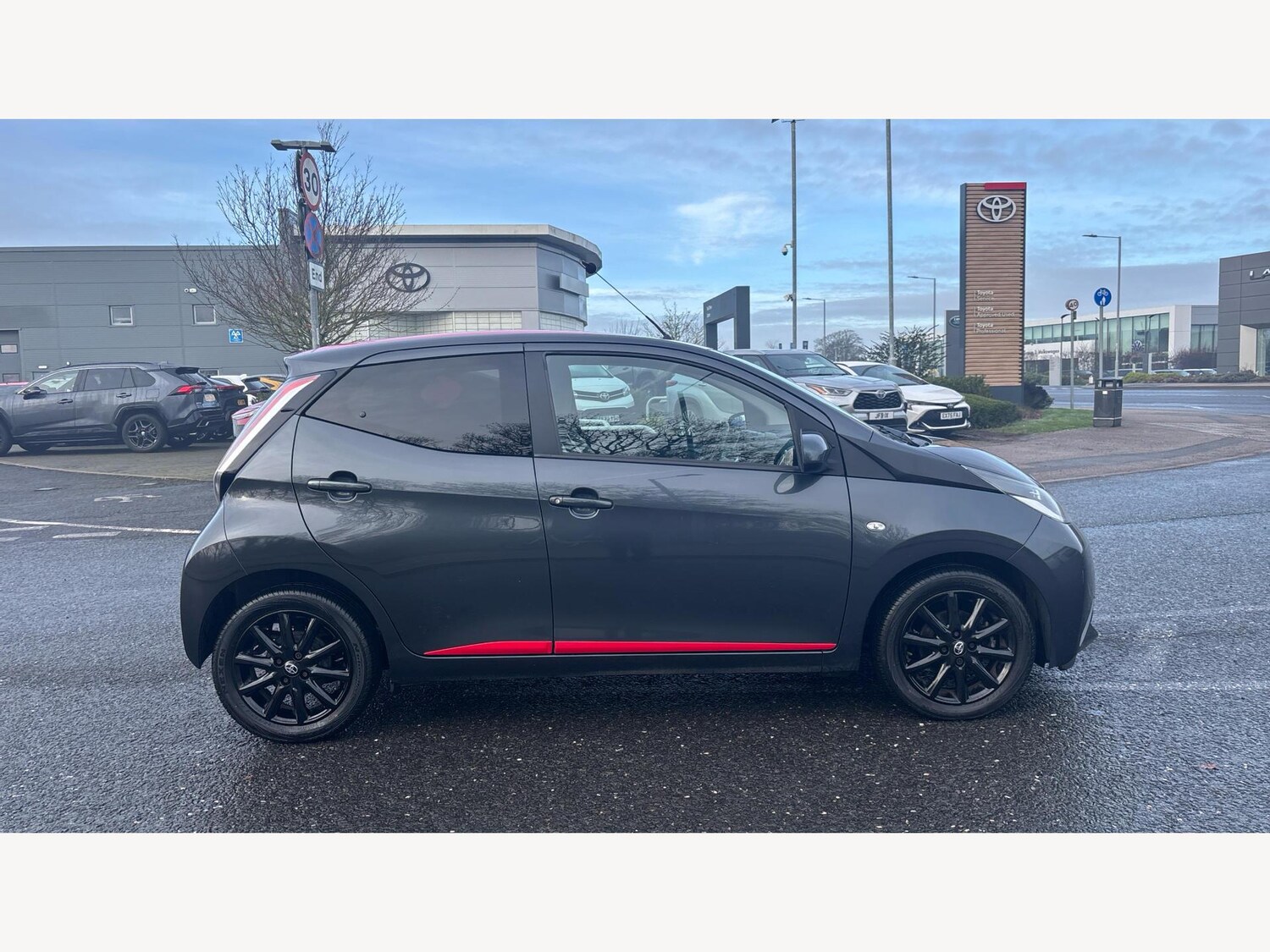 Used Toyota AYGO for sale - 77351640: Photo 18