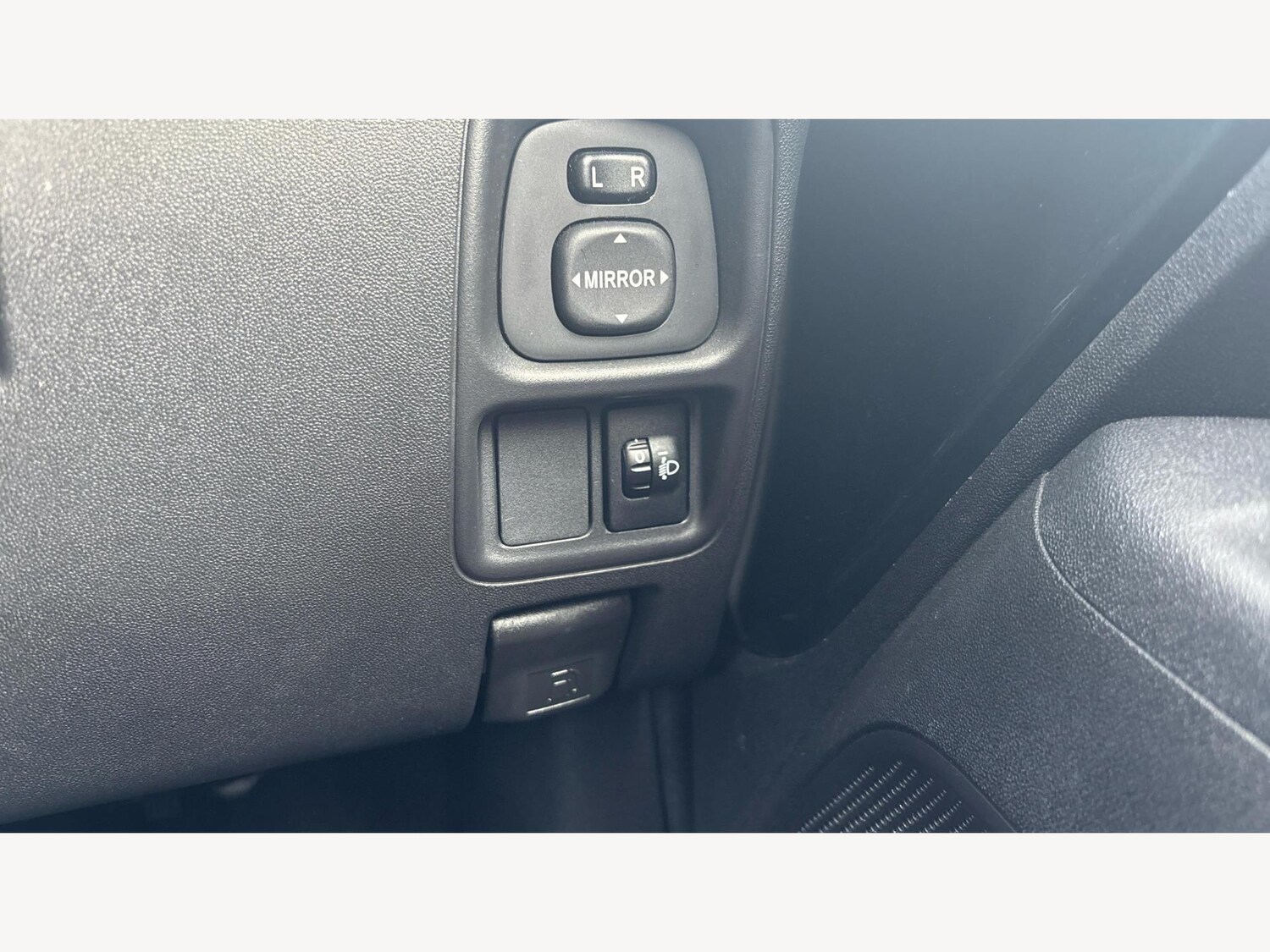 Used Toyota AYGO for sale - 77351640: Photo 29