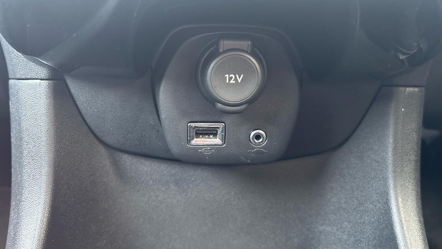 Used Toyota AYGO for sale - 77351640: Photo 33