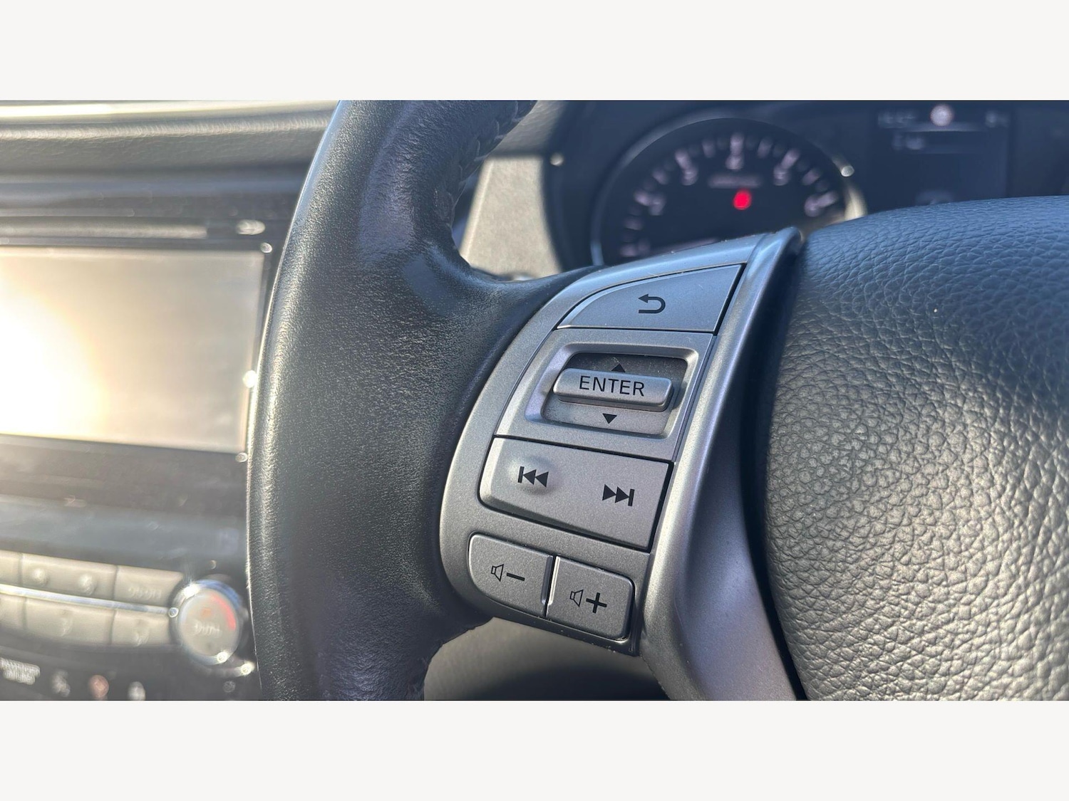 Used Nissan Qashqai 2017 for sale - 78062856: Photo 23