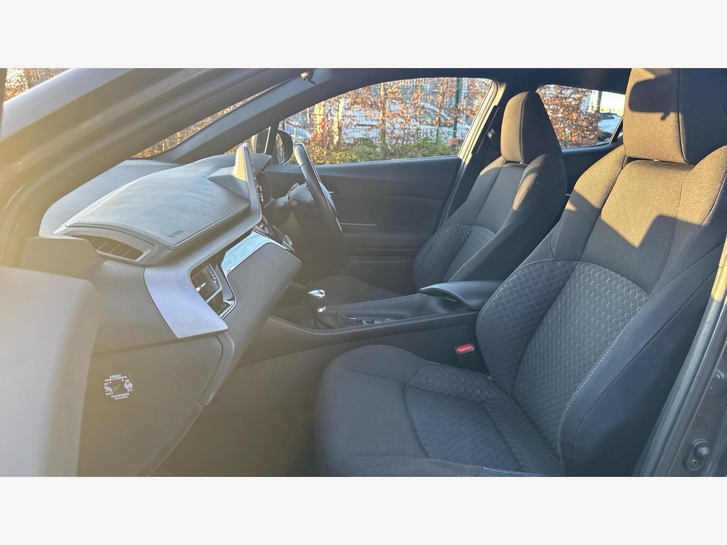 Used Toyota C-HR 2022 for sale - 76832403: Photo 12