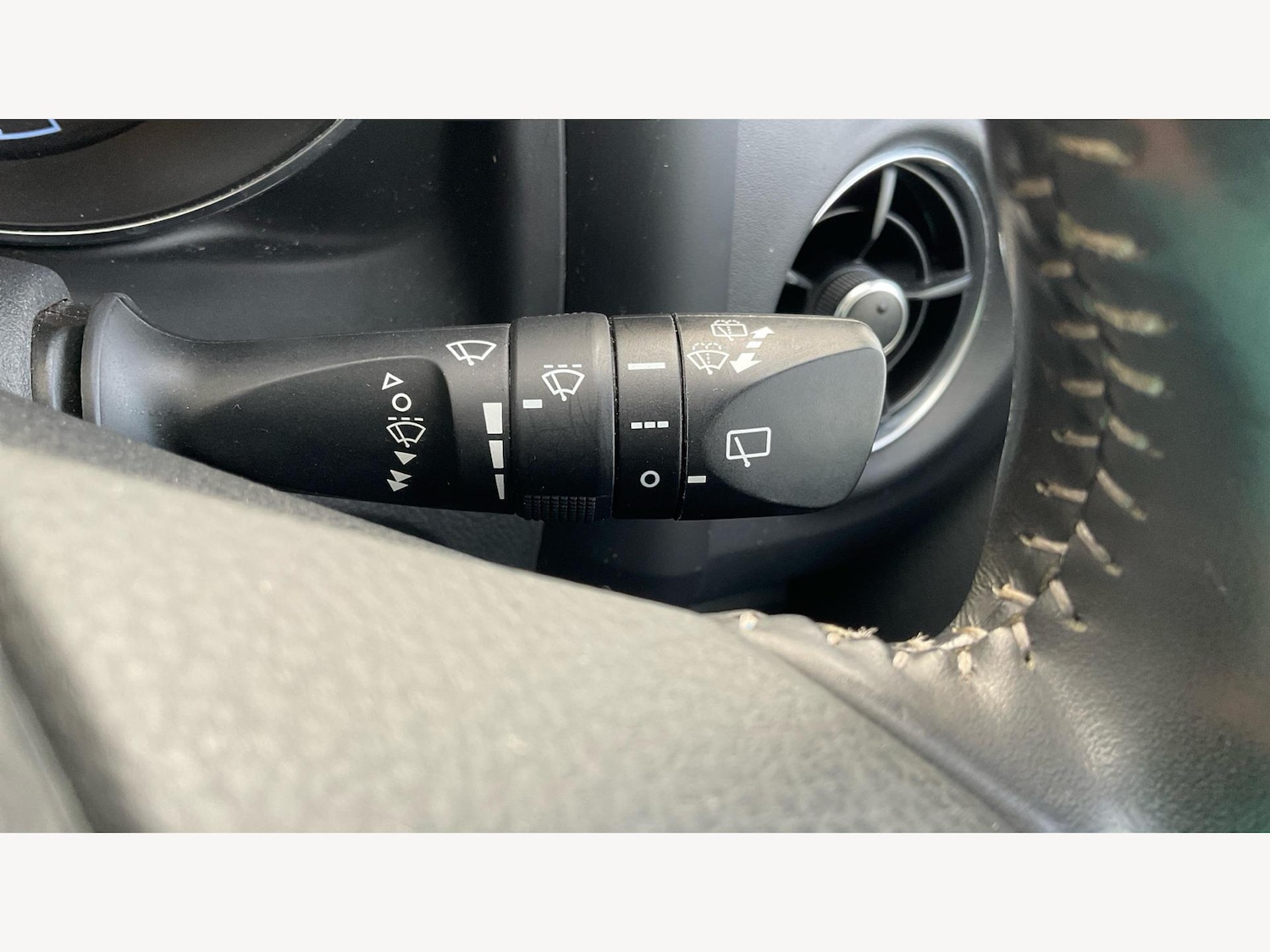 Used Toyota Auris 2017 for sale - 76823631: Photo 32