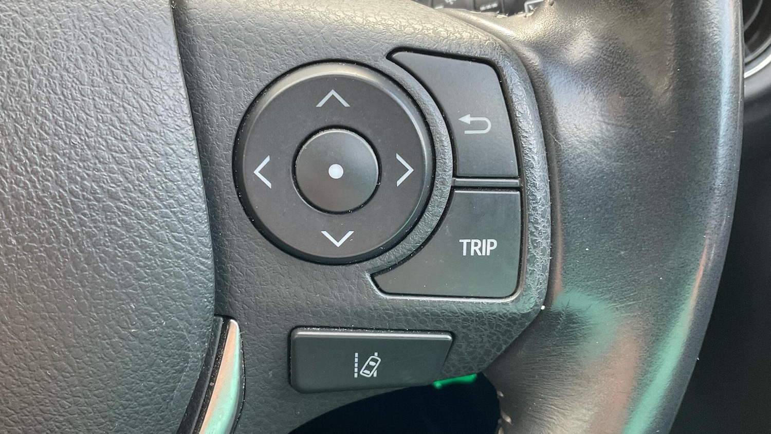 Used Toyota Auris 2017 for sale - 76823631: Photo 33