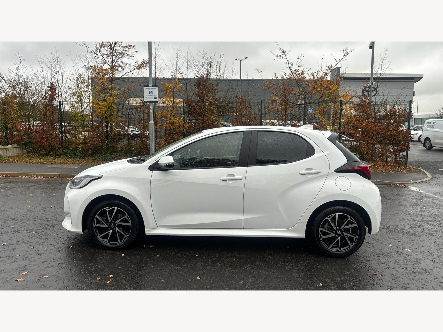 Used Toyota Yaris for sale - 76633658: Photo 19