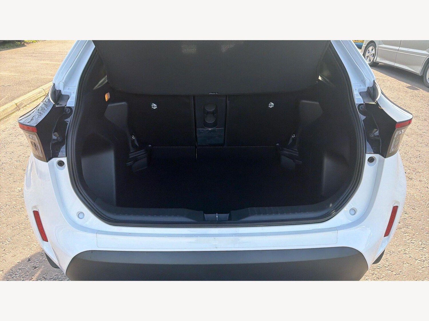 Used Toyota Yaris Cross for sale - 77957585: Photo 16