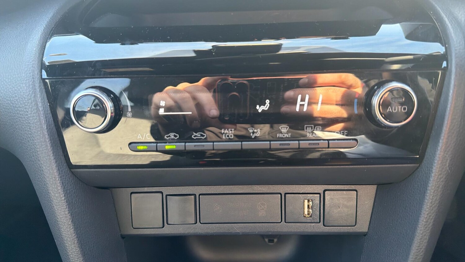 Used Toyota Yaris Cross for sale - 77957585: Photo 32