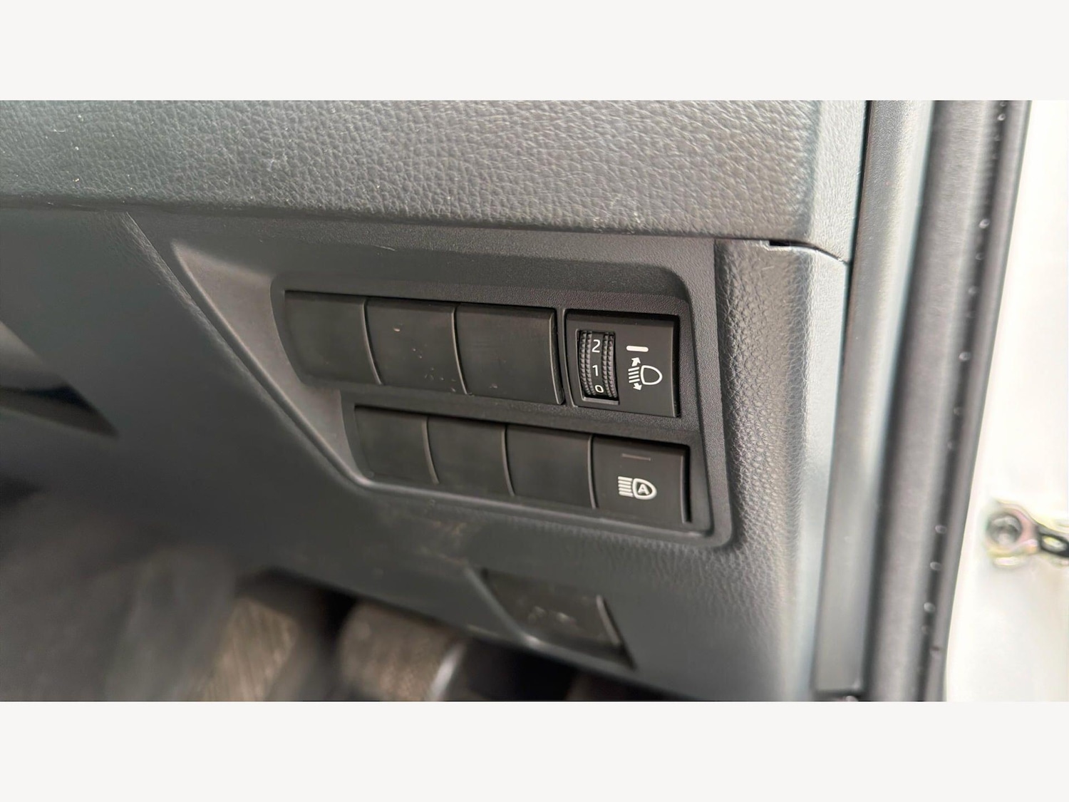 Used Toyota Yaris Cross 2023 for sale - 78047112: Photo 22