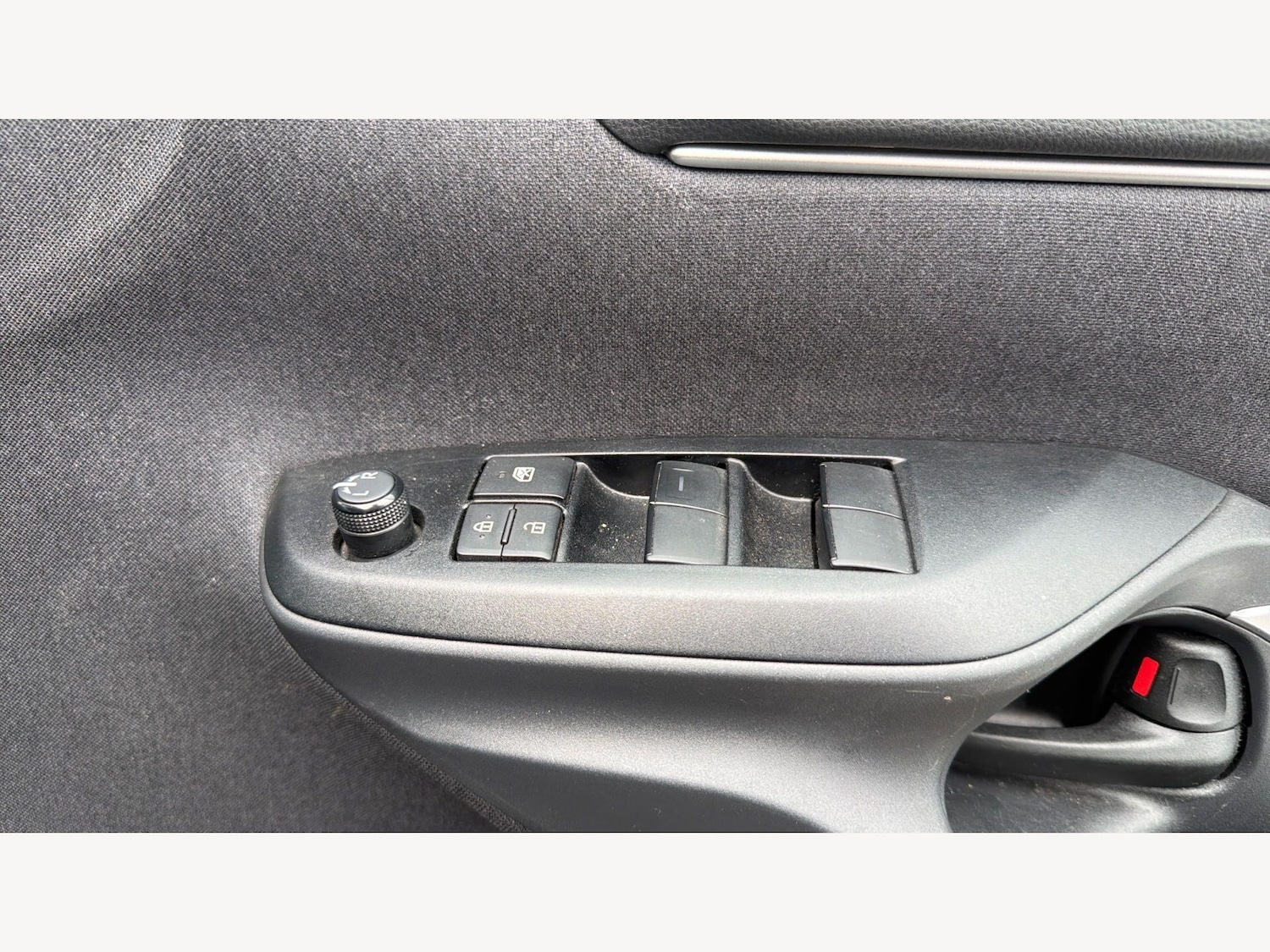 Used Toyota Yaris Cross 2023 for sale - 78047112: Photo 23