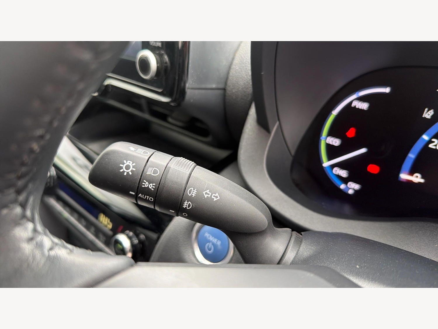 Used Toyota Yaris Cross 2023 for sale - 78047112: Photo 27