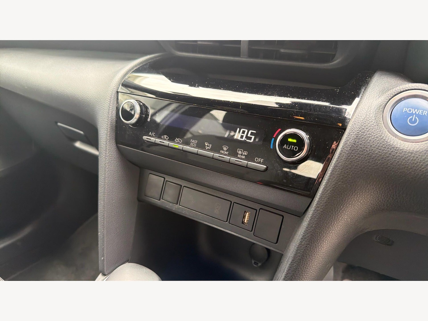 Used Toyota Yaris Cross 2023 for sale - 78047112: Photo 30