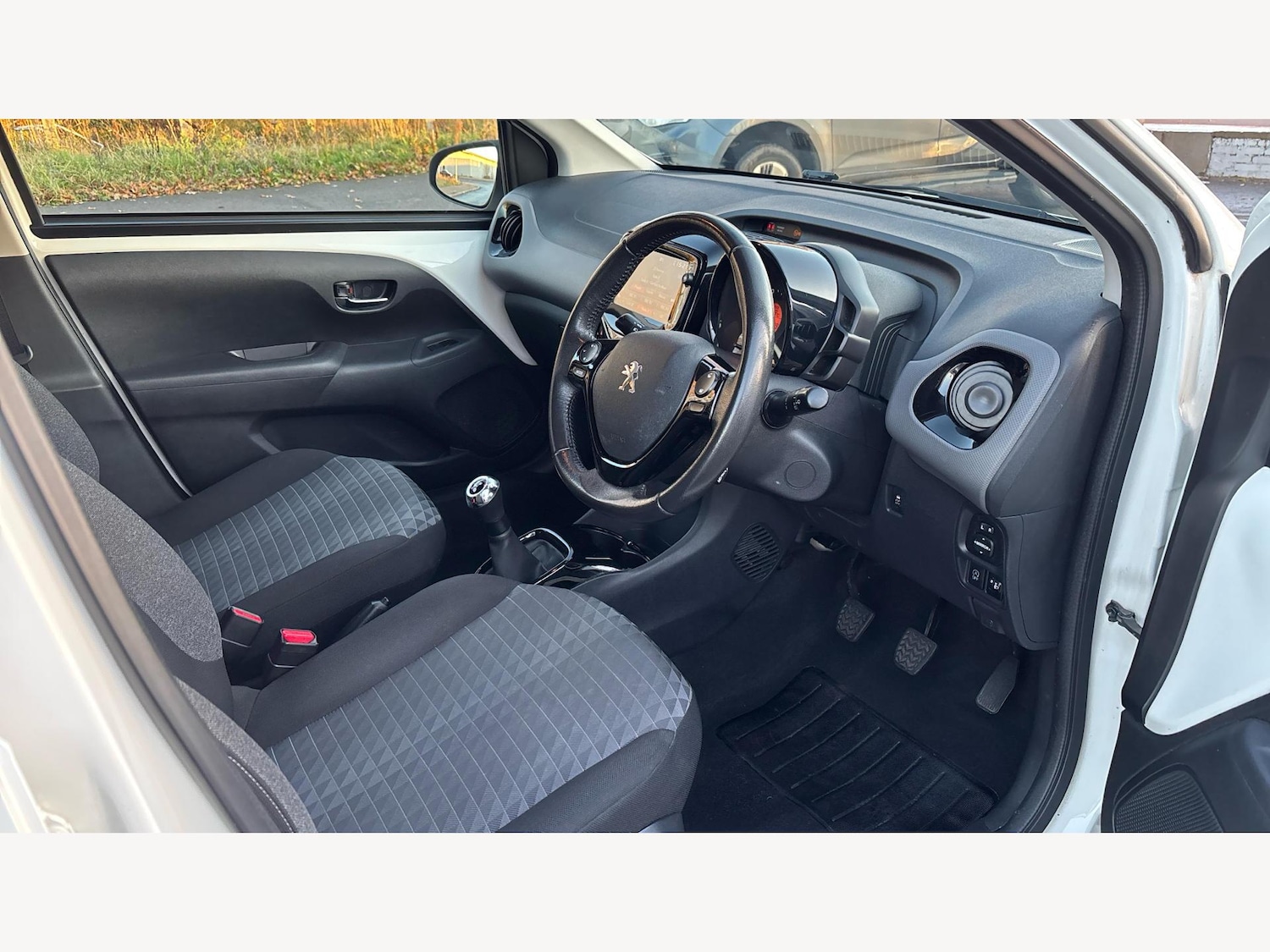 Used Peugeot 108 2021 for sale - 76832443: Photo 13