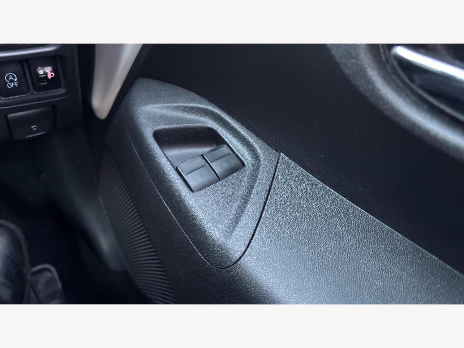 Used Peugeot 108 2021 for sale - 76832443: Photo 29