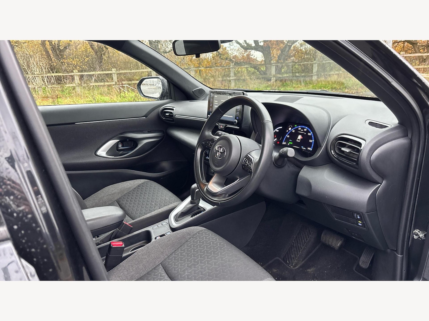 Used Toyota Yaris Cross 2024 for sale - 77454913: Photo 13