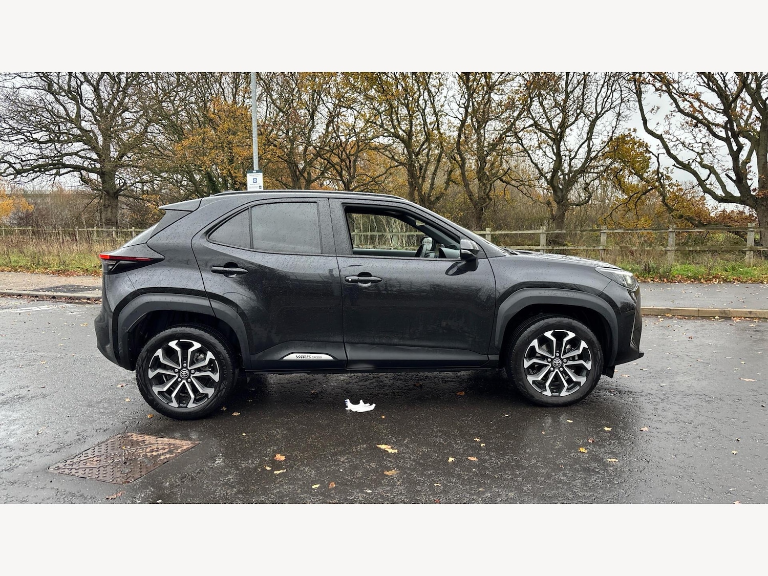 Used Toyota Yaris Cross 2024 for sale - 77454913: Photo 18