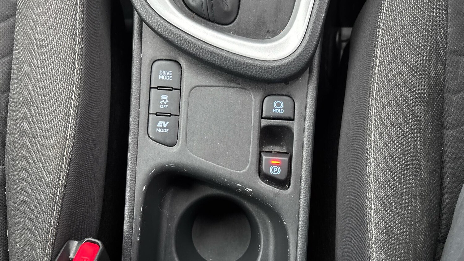 Used Toyota Yaris Cross 2024 for sale - 77454913: Photo 34