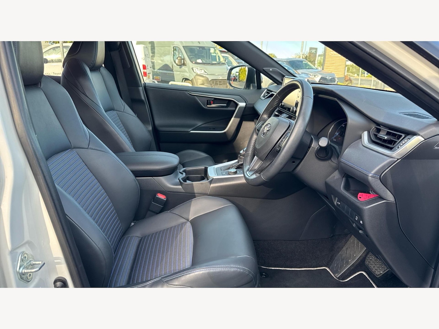 Used Toyota RAV4 2020 for sale - 76898898: Photo 13