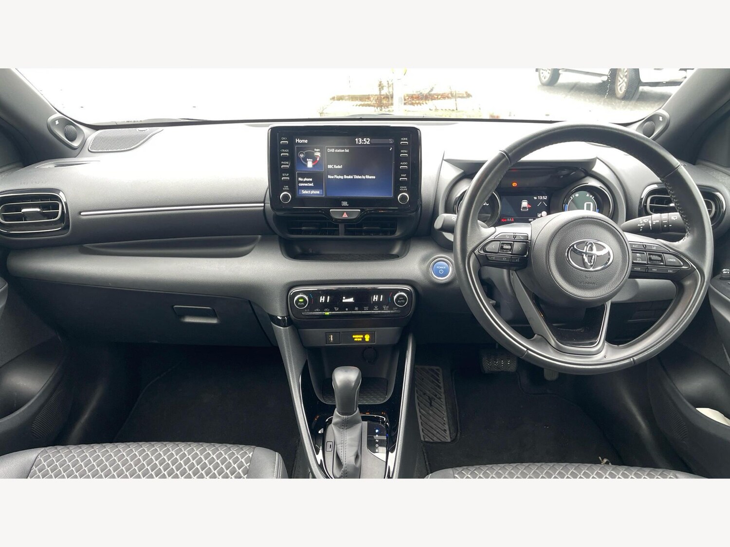 Used Toyota Yaris 2022 for sale - 77559402: Photo 7