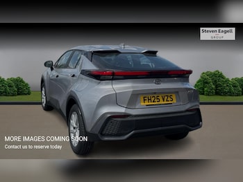 Used Toyota C-HR 2025 for sale - 79395826: Photo