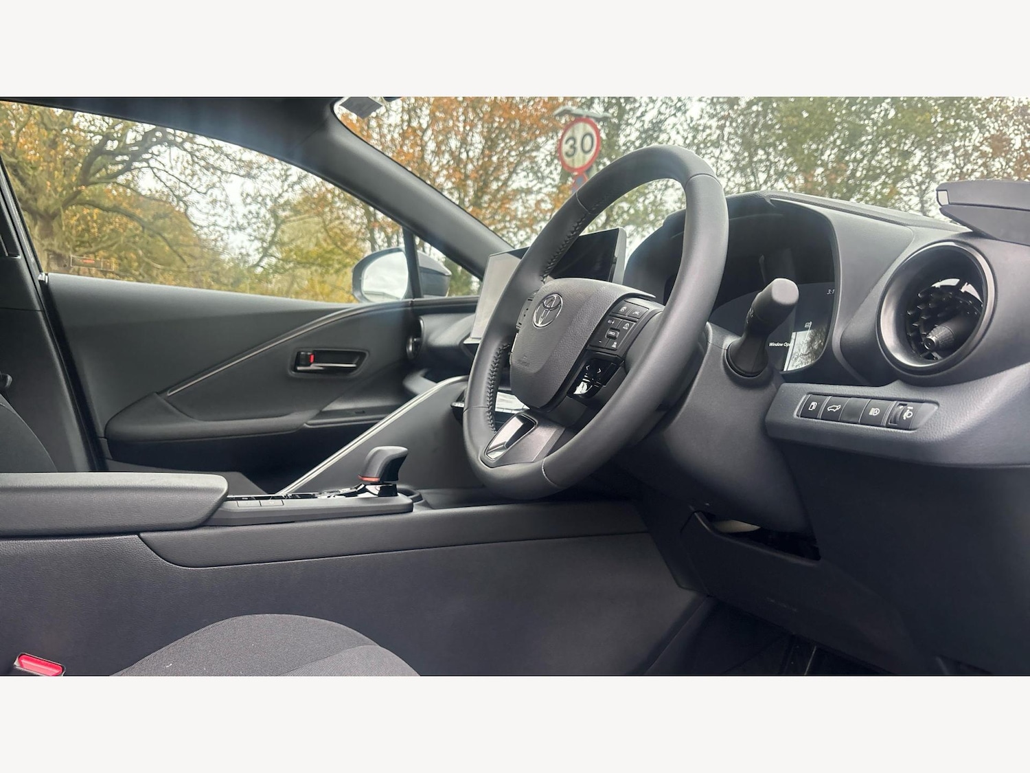 Used Toyota C-HR 2025 for sale - 76728964: Photo 13