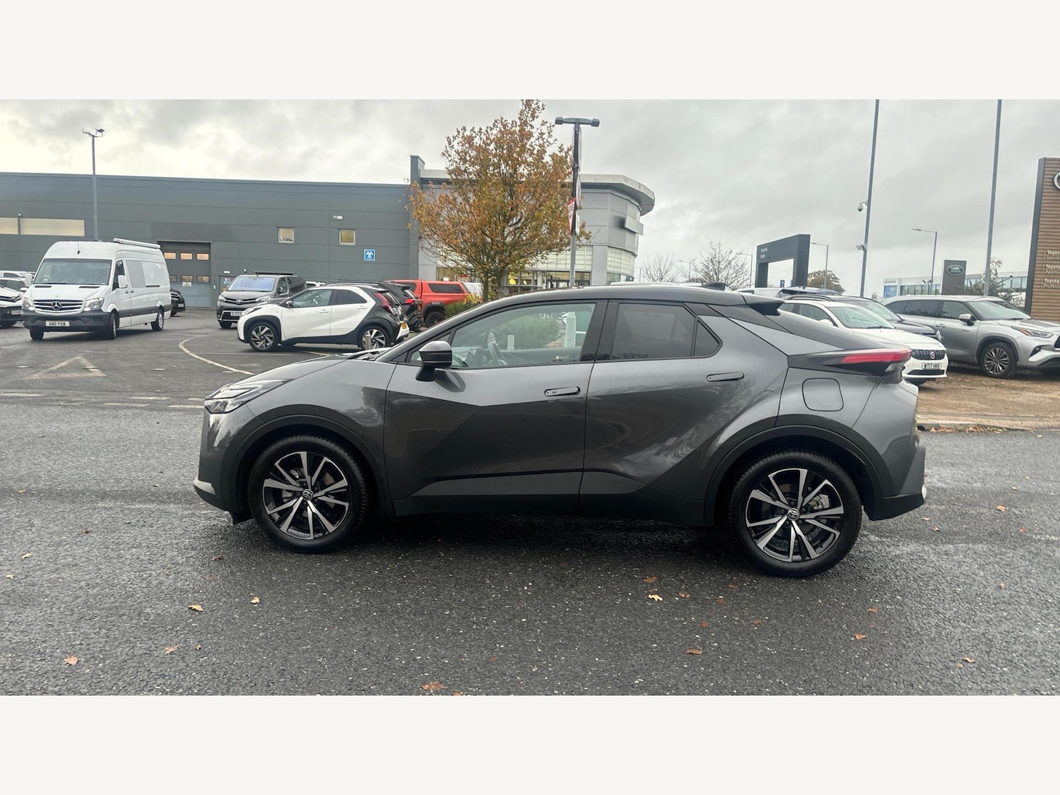 Used Toyota C-HR 2025 for sale - 76728964: Photo 19